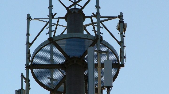 Anteny 900 MHz: Kluczowe Aspekty, Zastosowania i Rozwój Technologii