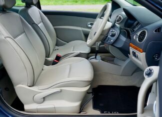 Karta Hands Free w Renault nie działa – jak awaryjnie otworzyć i uruchomić samochód?
