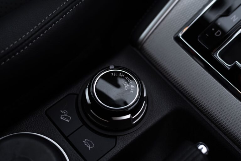 Jak rozpoznać zużycie amortyzatorów w Renault Talisman z adaptacyjnym zawieszeniem Electronic Damper Control?